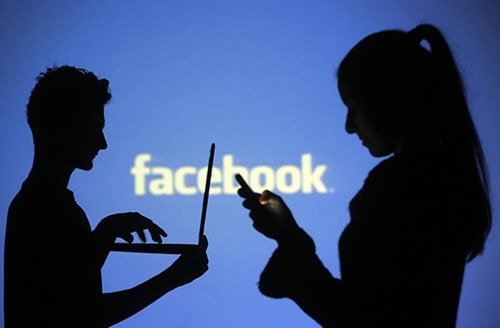 Facebook bị kiện theo dõi tin nhắn người dùng